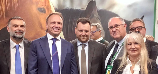 Il Ministro dell’Agricoltura Lollobrigida allo stand di Confagricoltura a Fieracavalli